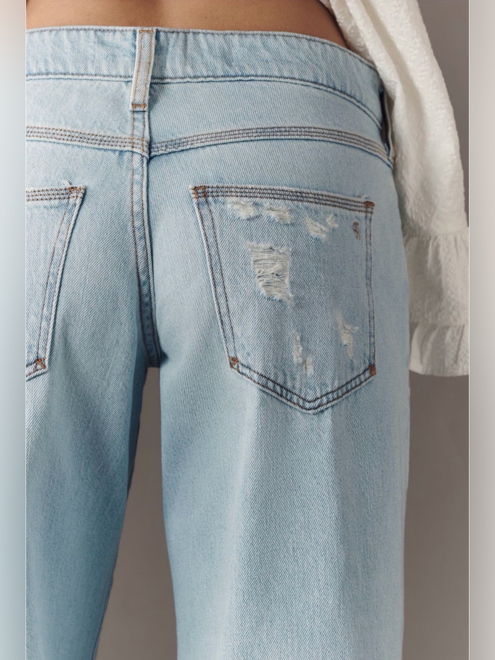Anthropologie Pilcro Low Rise Wide Leg Distressed Jeans NWT! - Picture 2 of 12